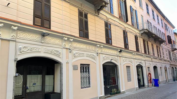 PRESTIGIOSA DIMORA NELLA CITTA' MURATA DI COMO